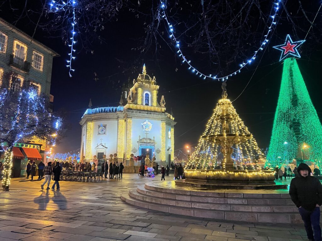 A iluminação de Natal e, Barcelos